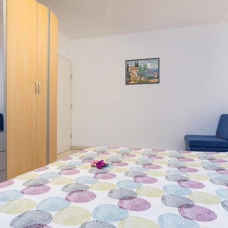Neda Lägenhet Punat Exteriör bild